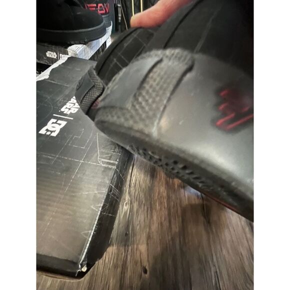 Men's Limited Edition DC Shoes Star Wars Manual Size 13 Skate box Limited Ed. - Picture 7 of 9